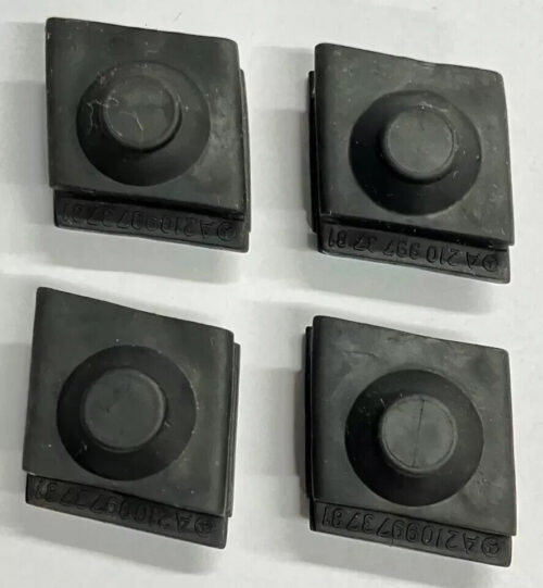 apparatus & control unit housing grommet A2109973781 W210