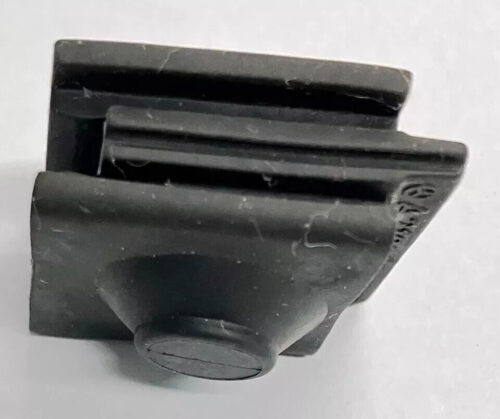 apparatus & control unit housing grommet A2109973781 W210