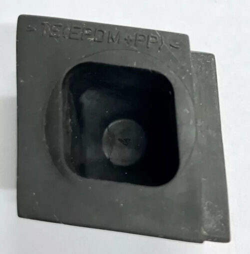 apparatus & control unit housing grommet A2109973781 W210