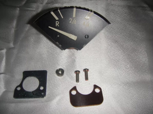 Mercedes Benz W114 W115 A0015420503 Fuel Gauge