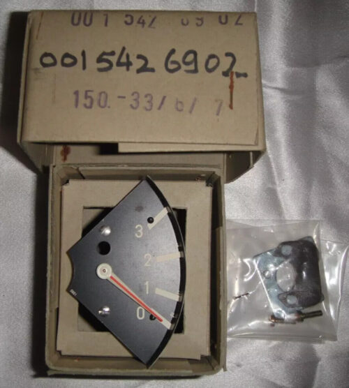 Mercedes Benz W108 Oil Pressure Gauge A0015426902