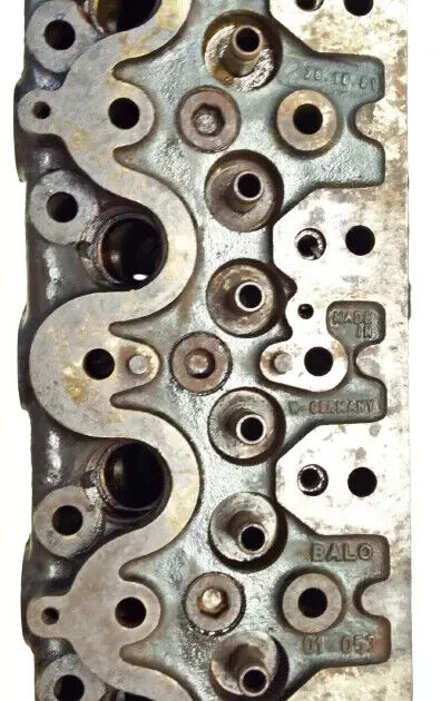 Mercedes Benz Engine Cylinder Head W123 W126 M617 A6170103320