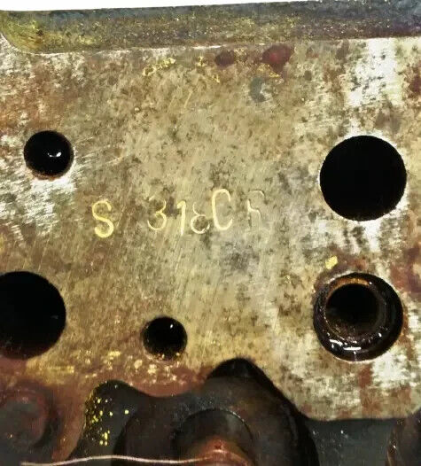 Mercedes Benz Engine Cylinder Head W123 W126 M617 A6170103320
