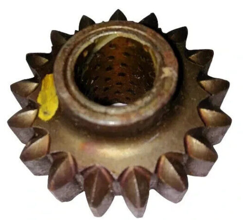 57-6958.jpg Mercedes Benz W111 W108 W109 MANUAL TRANSMISSION REVERSE IDLER SPEED GEAR SHAFT
