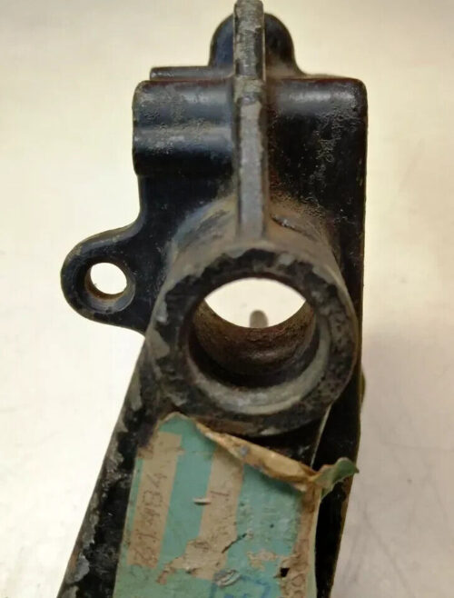 Mercedes Benz GEAR LEVER ROD SUPPORT Bracket W114 W115 A1152603580