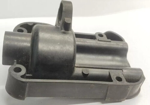 Mercedes Benz 4 speed Manual Transmission bearing bracket W107 W108 W109 W111