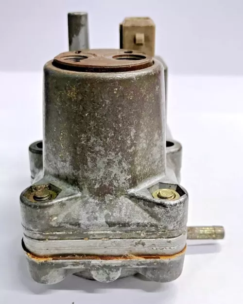 438140057 Governor Bosch Warmlaufregler Warm-Up Regulator M110